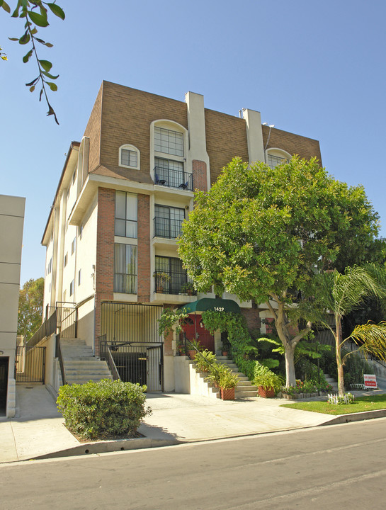 1429 N Curson Ave in Los Angeles, CA - Building Photo