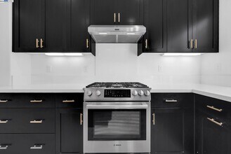 4287 Loyalton Rd in Dublin, CA - Building Photo - Building Photo