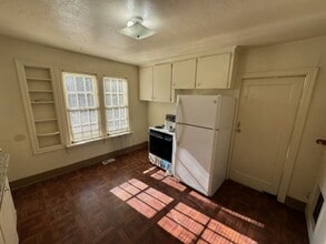 335 NW 12th St in Corvallis, OR - Building Photo - Building Photo