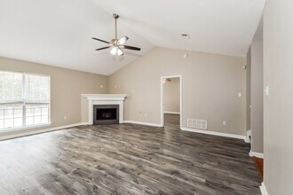 5755 Kuykendall Dr in Southaven, MS - Building Photo - Building Photo