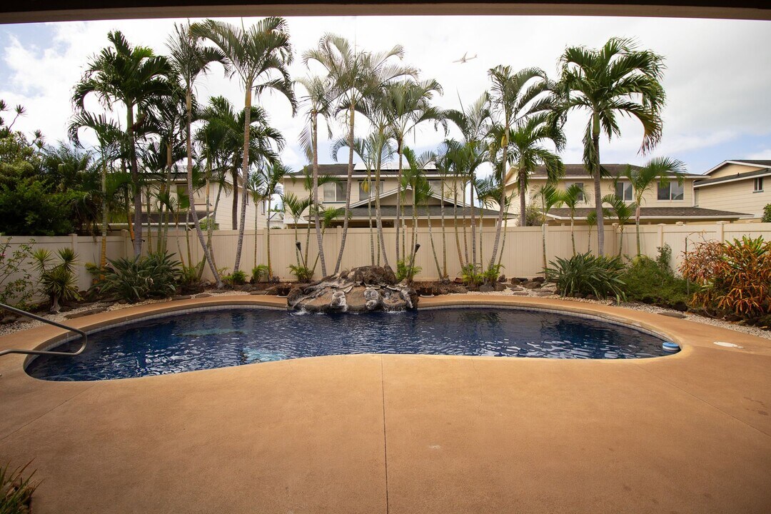 91-321-321 Kamaehu Pl in Ewa Beach, HI - Building Photo