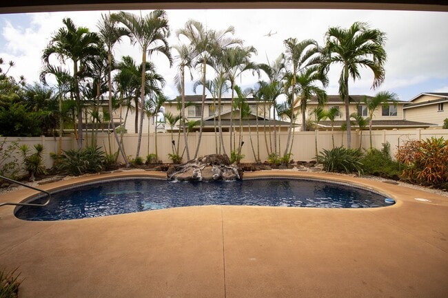 property at 91-321-321 Kamaehu Pl