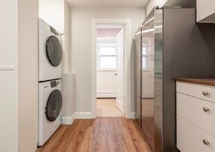 108 Byron St, Unit A in Boston, MA - Building Photo - Building Photo