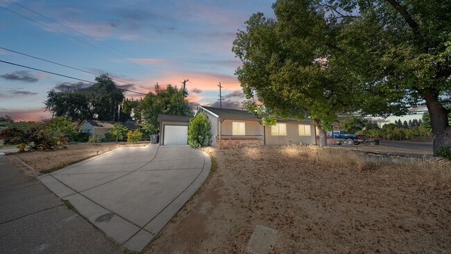 property at 10500 Glenview Way