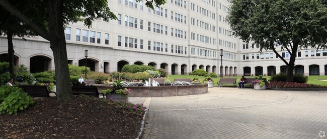 Canterbury Green in Stamford, CT - Building Photo - Building Photo