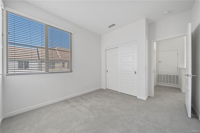 117 Bravo in Irvine, CA - Building Photo - Building Photo