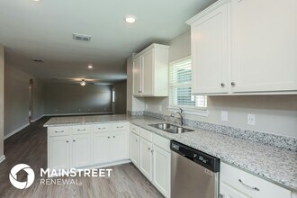 3003 Rosalind Way in San Antonio, TX - Building Photo - Building Photo
