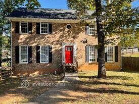 5066 Stoney Point Ln in Stone Mountain, GA - Building Photo