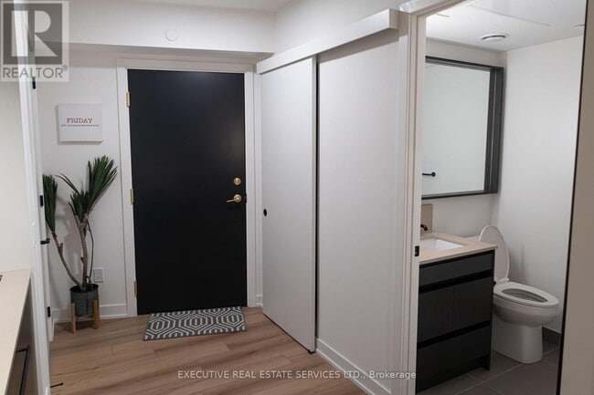 property at 5 Lakeview Ave