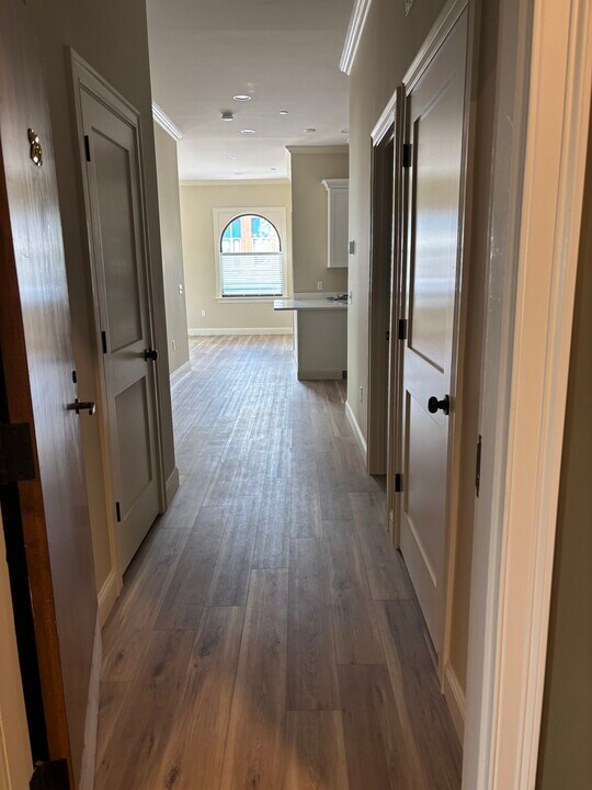 25 N Washington St, Unit A in North Attleboro, MA - Building Photo