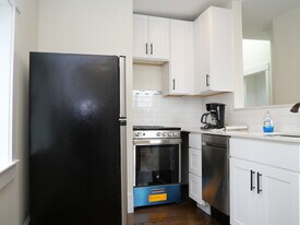 261 W Newton St in Boston, MA - Building Photo