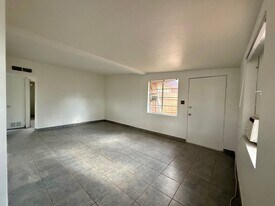 1607 E Mitchell St, Unit 1607 in Tucson, AZ - Building Photo