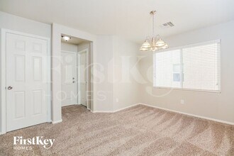 6478 Fulton Meadows Ave in Las Vegas, NV - Building Photo - Building Photo