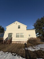 204 Belchertown Rd in Amherst, MA - Building Photo