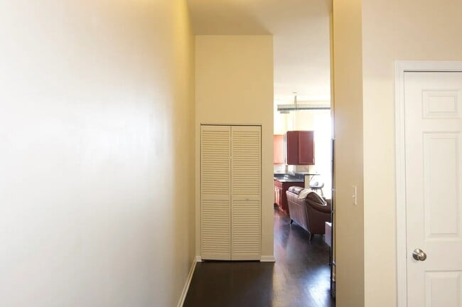 949 N Willard Ct in Chicago, IL - Building Photo - Building Photo