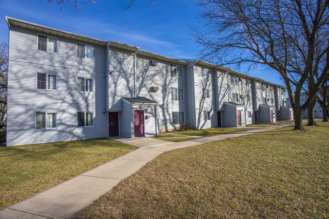 Eastridge Estates in Rochester, MN - Building Photo