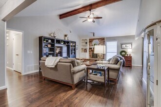 1332 Chimney Hill Rd in Yukon, OK - Building Photo - Building Photo