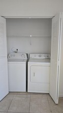 3440 Pinewalk Dr N, Unit 512 in Margate, FL - Building Photo - Building Photo