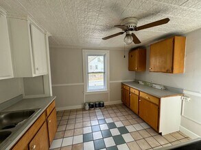 16 Union St in Claremont, NH - Foto de edificio - Building Photo