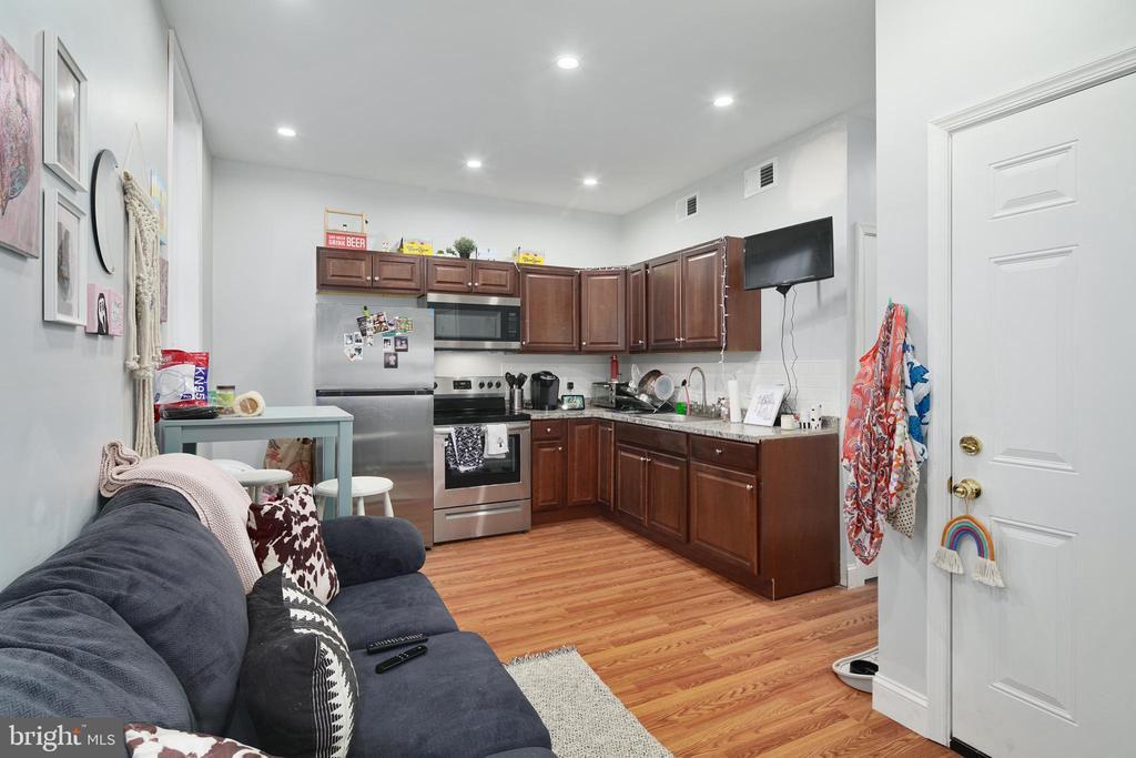 1808 N 18th St in Philadelphia, PA - Building Photo