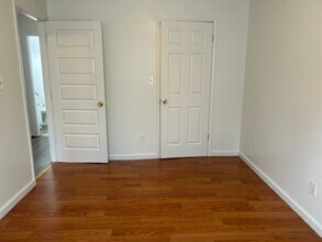 218 Morning Dr in Harriman, TN - Foto de edificio - Building Photo