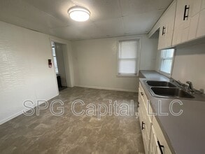 631 E Market St in York, PA - Foto de edificio - Building Photo