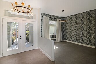 2092 Timucua Trail in Nokomis, FL - Building Photo - Building Photo