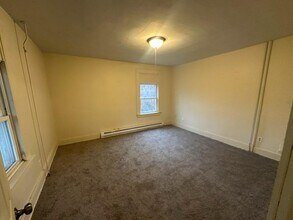 478 Windham Rd, Unit 478 Windham rd in Willimantic, CT - Building Photo - Building Photo