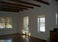 936 Madison St NW, Unit 202