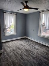 413 Locust St, Unit apartment 2 in Cincinnati, OH - Building Photo - Building Photo