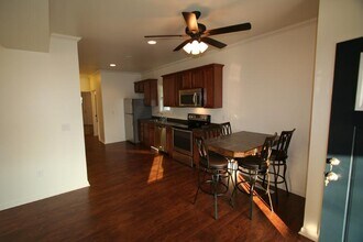 331 Concord Ave, Unit A in Greensburg, PA - Foto de edificio - Building Photo