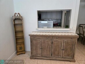 2838 Madison St in Hollywood, FL - Building Photo - Building Photo
