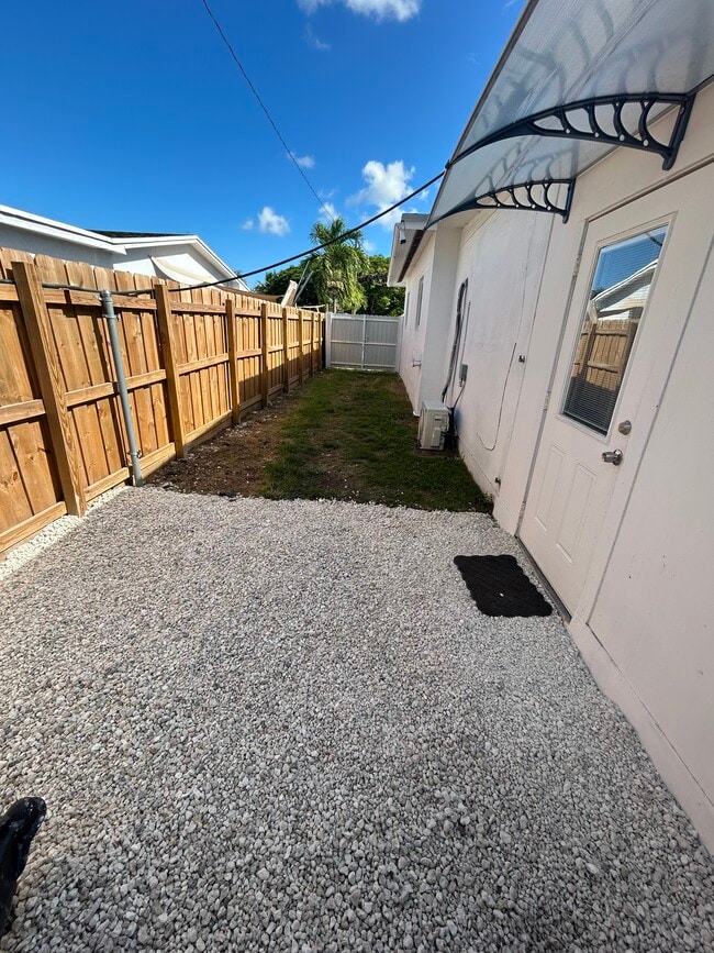 11771 SW 190th St in Miami, FL - Building Photo - Building Photo