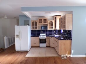 141-01 68th Dr in Queens, NY - Building Photo - Building Photo