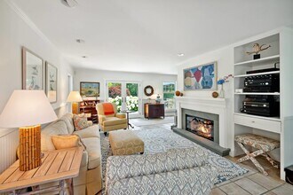 43 Greenleaf Ln in Sagaponack, NY - Building Photo - Building Photo