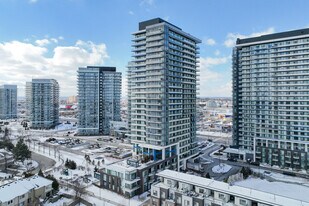 Daniels Erin Mills - West Tower in Mississauga, ON - Building Photo