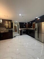 120-13 9th Ave in Queens, NY - Building Photo