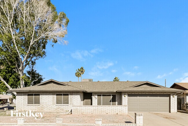 property at 4656 W Townley Ave