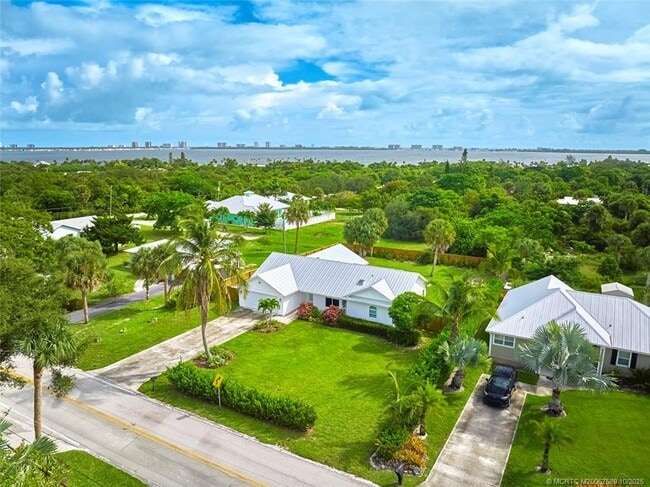 property at 4811 NE Savannah Rd