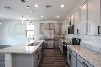 9320 S 30th Ln in Phoenix, AZ - Building Photo - Building Photo