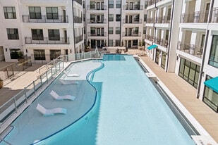Harbor Hill in Rockwall, TX - Building Photo