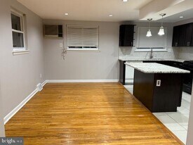 9304 Lansford St in Philadelphia, PA - Building Photo