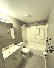 820 Cross St in Lansing, MI - Building Photo - Building Photo