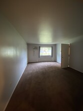 7400 Crosscreek Dr, Unit 7400 in Temperance, MI - Building Photo - Building Photo