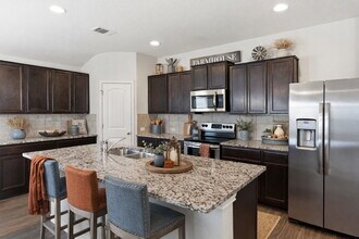 421 Salt Fork in Cibolo, TX - Foto de edificio - Building Photo