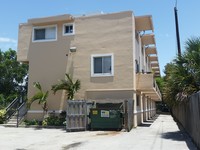 5307 NW 7th St in Miami, FL - Building Photo - Building Photo