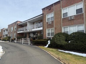 601 Chestnut St in Cedarhurst, NY - Building Photo - Building Photo