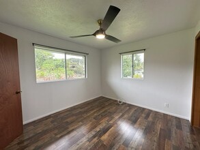 558A Kaumana Dr in Hilo, HI - Building Photo - Building Photo