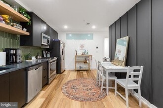 13 Jefferson St, Unit 1 in Philadelphia, PA - Building Photo - Building Photo