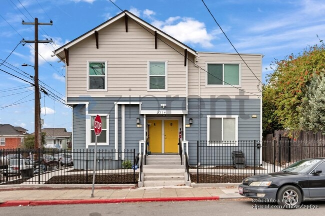 property at 3216 California St